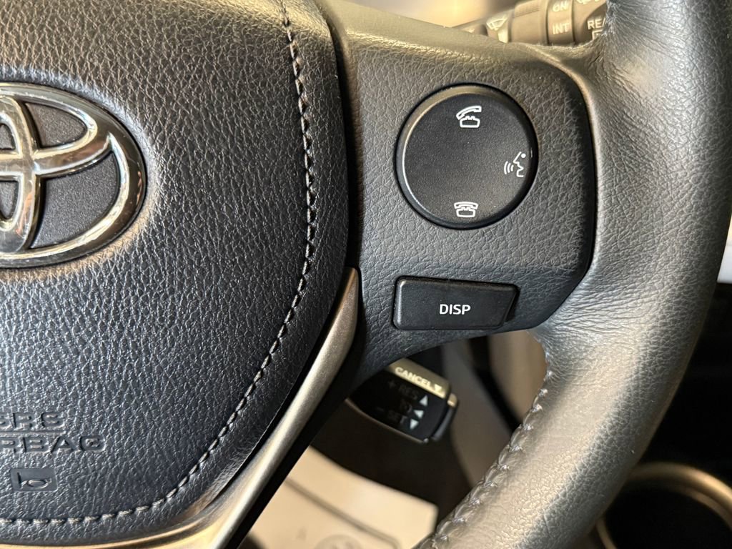 Used 2014 Toyota RAV4 Limited w/ Technology Package image 11