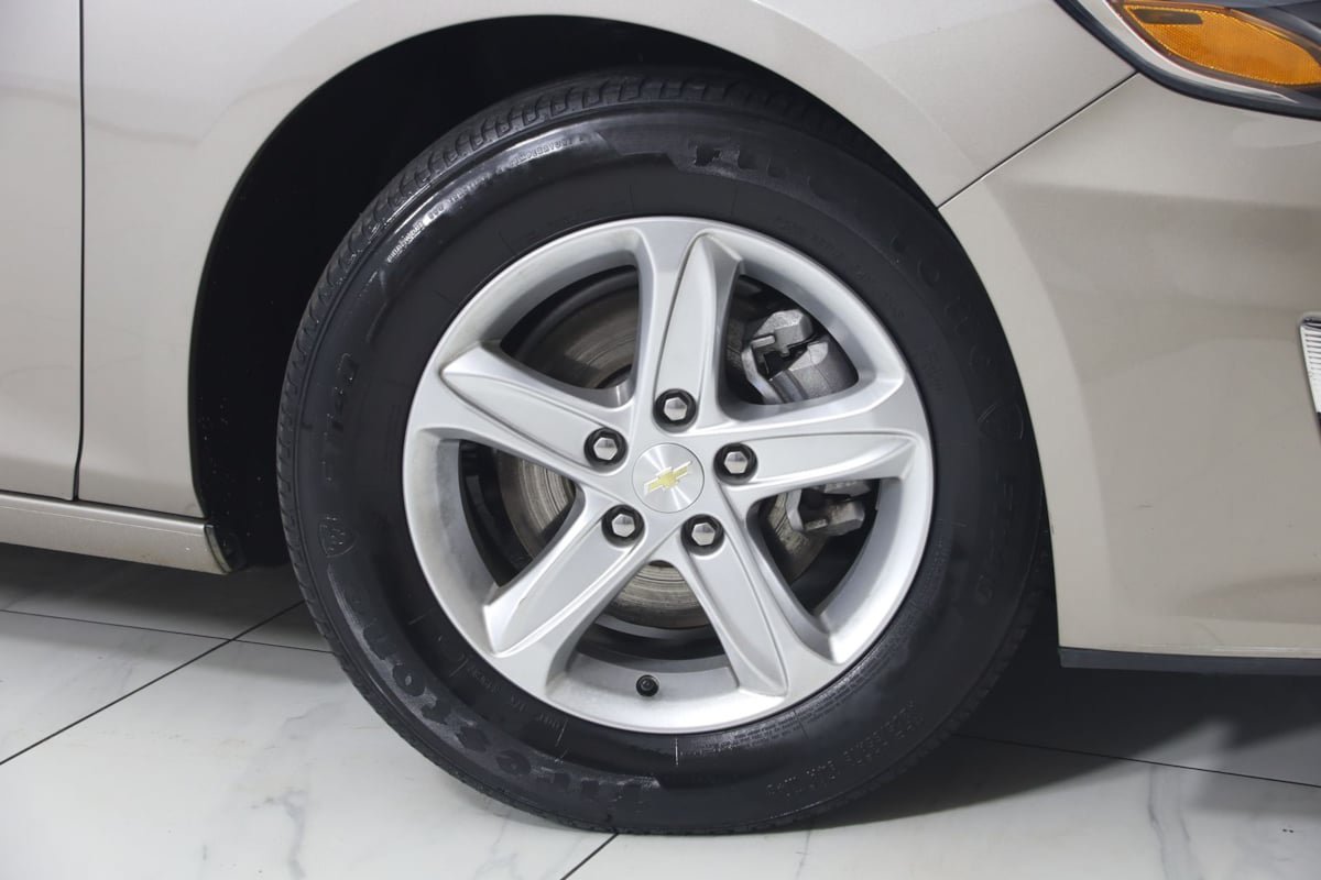 Used 2024 Chevrolet Malibu LT FWD image 14