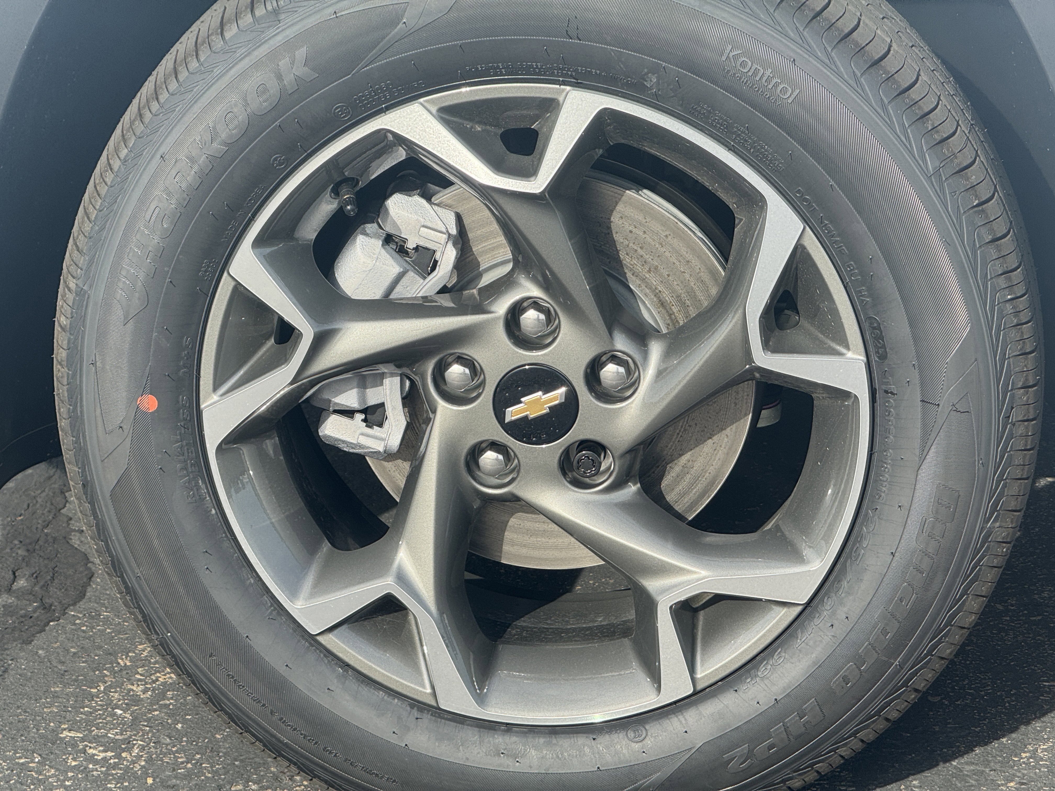 New 2026 Chevrolet Trax LT w/ Driver Confidence Package image 8