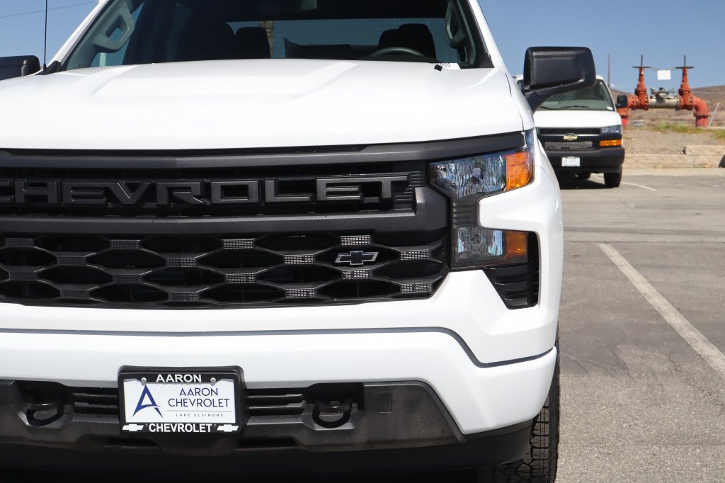 New 2026 Chevrolet Silverado 1500 Custom w/ Turbomax Blackout Package AWD/4WD image 10