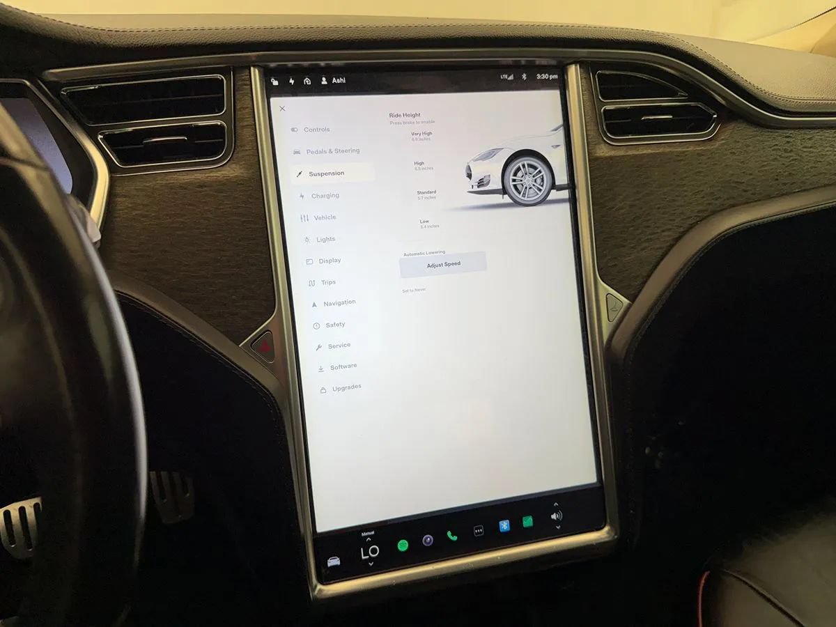 Used 2013 Tesla Model S Performance RWD image 18