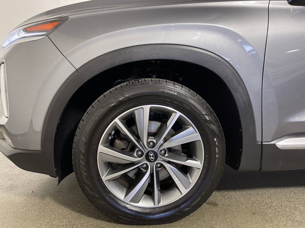 Used 2019 Hyundai Santa Fe SEL FWD image 11