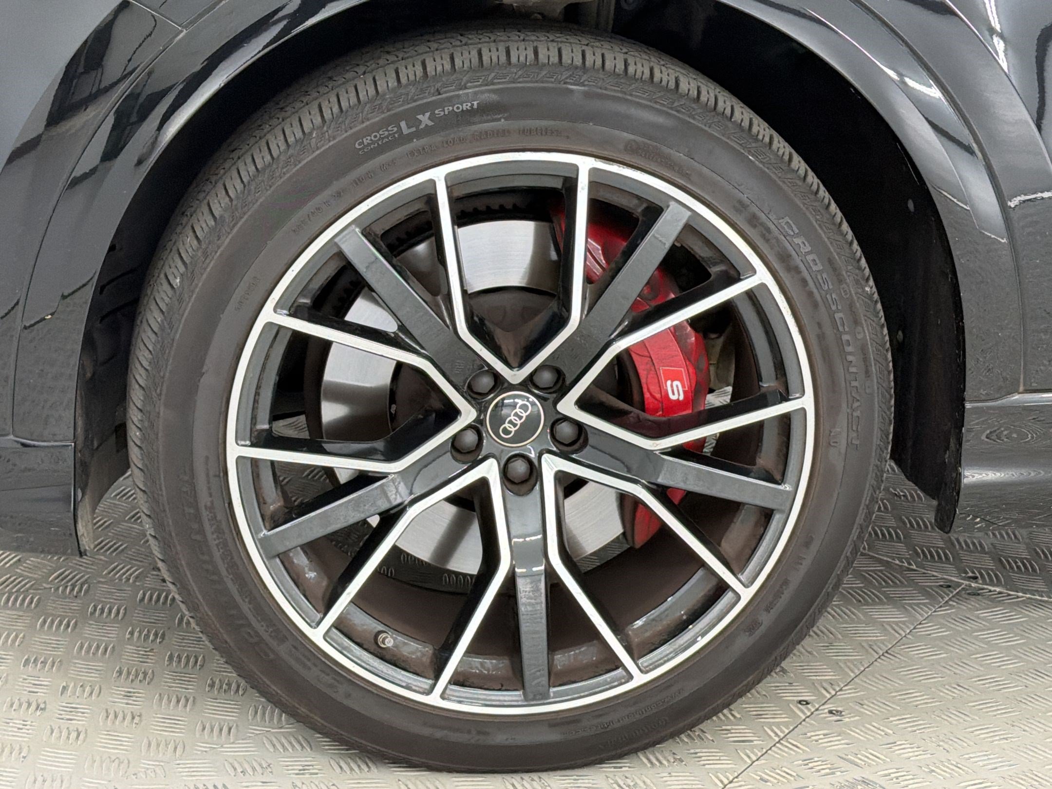 Used 2022 Audi SQ8 Prestige AWD/4WD image 13