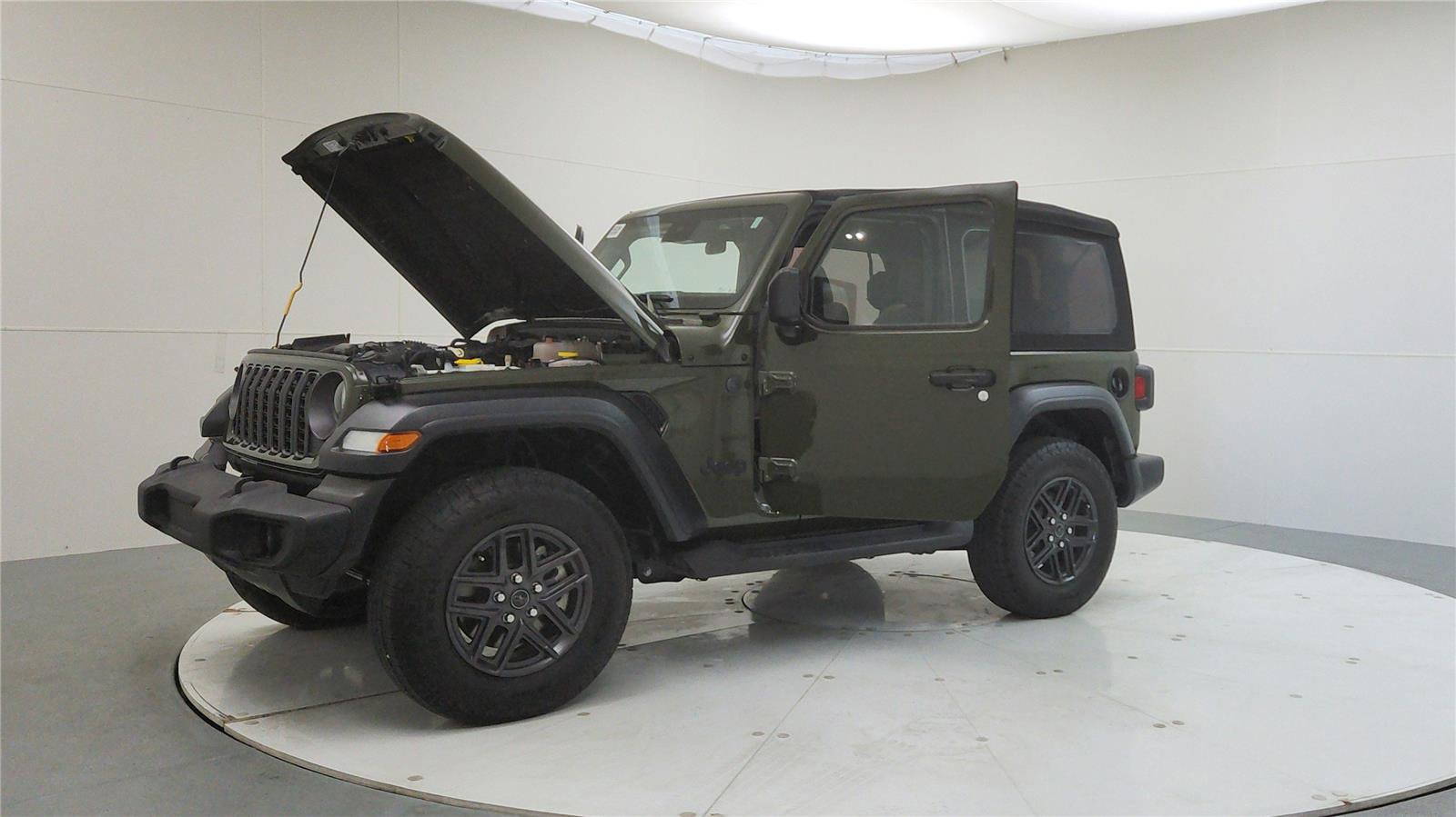 Used 2024 Jeep Wrangler Sport S image 10