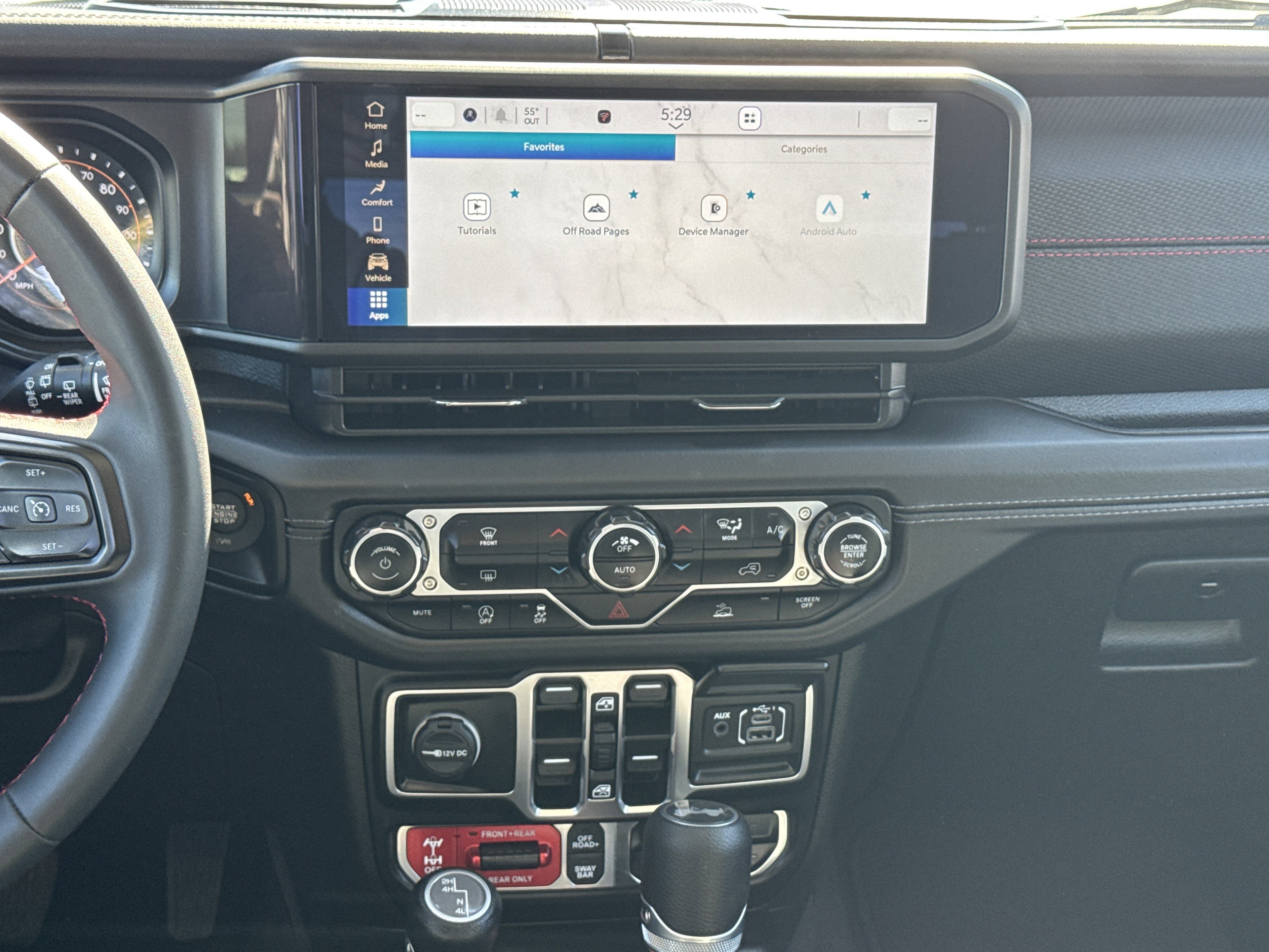 Used 2025 Jeep Wrangler Unlimited Rubicon image 24