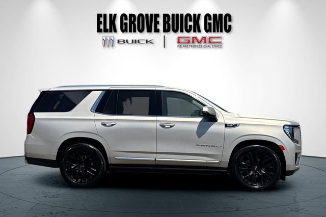 Used 2021 GMC Yukon Denali w/ Denali Ultimate Package AWD/4WD image 3