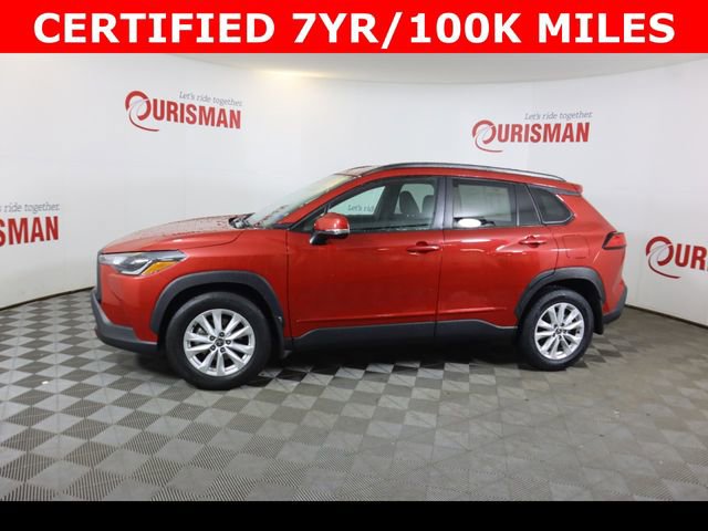 Used 2024 Toyota Corolla Cross LE image 4