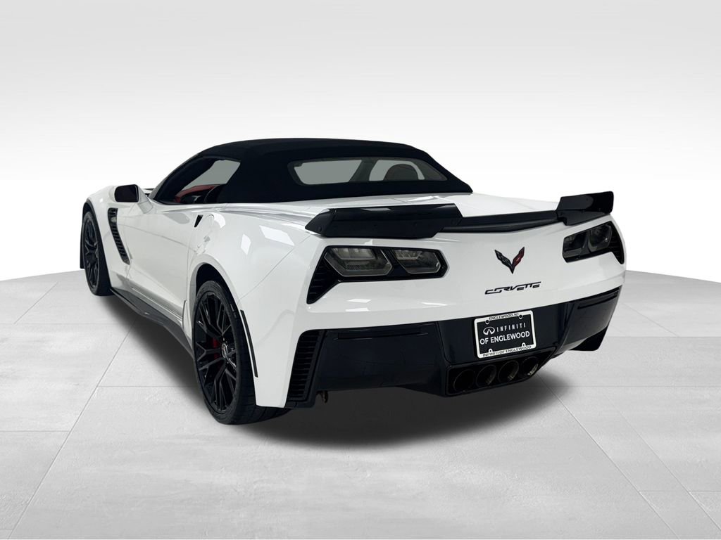 Used 2015 Chevrolet Corvette Z06 w/ 3LZ Preferred Equipment Group image 13