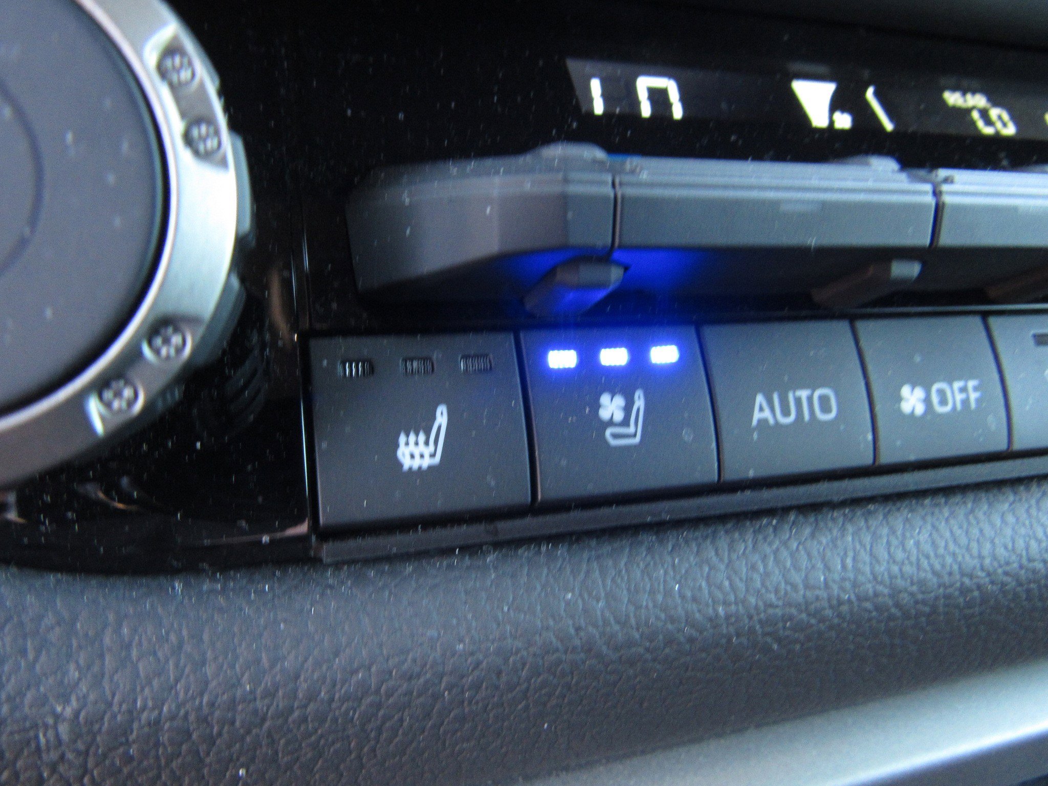 Used 2026 Toyota Sequoia Limited w/ TRD Off-Road Package AWD/4WD image 22