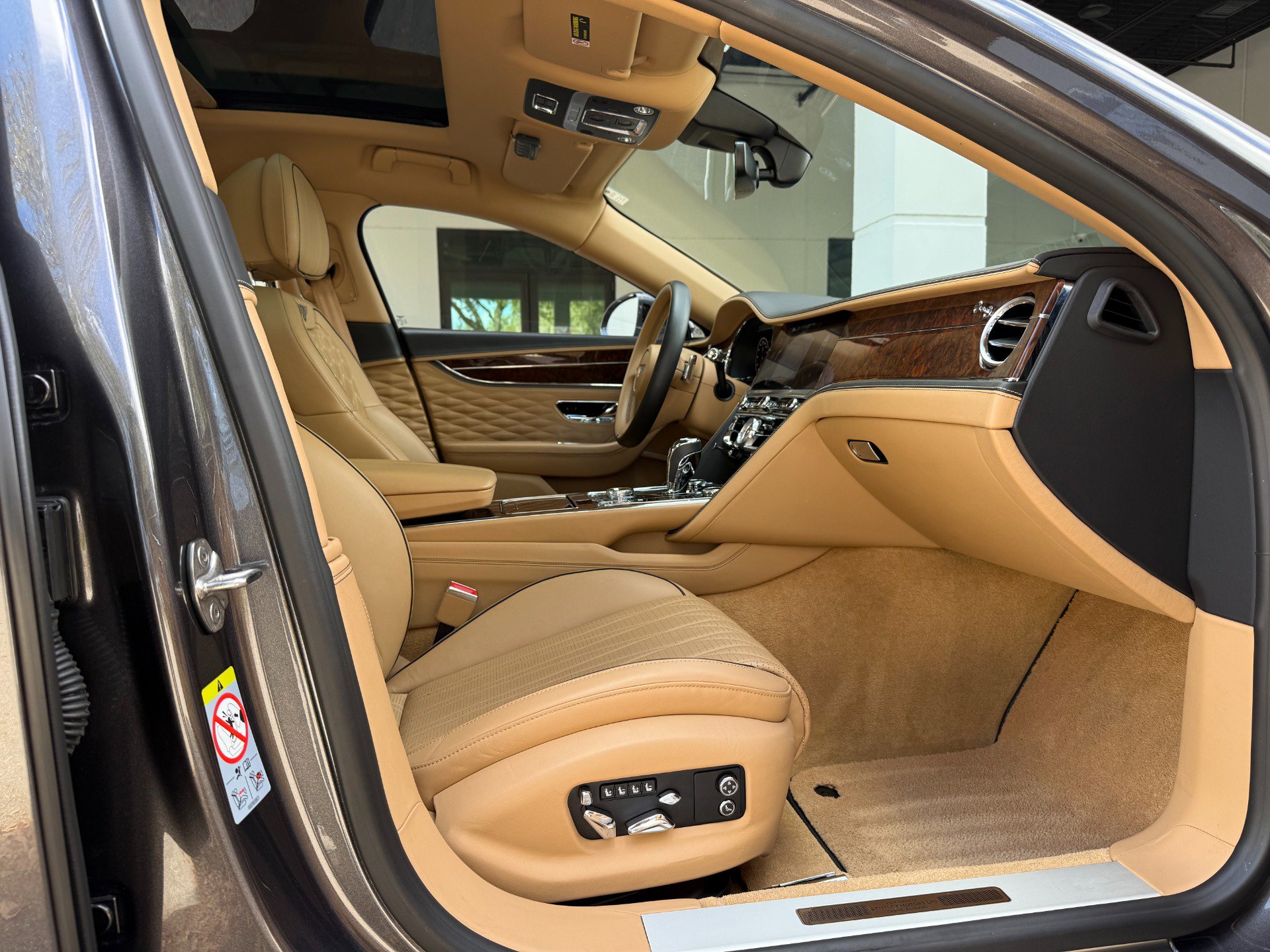 Used 2021 Bentley Flying Spur W12 AWD/4WD image 30