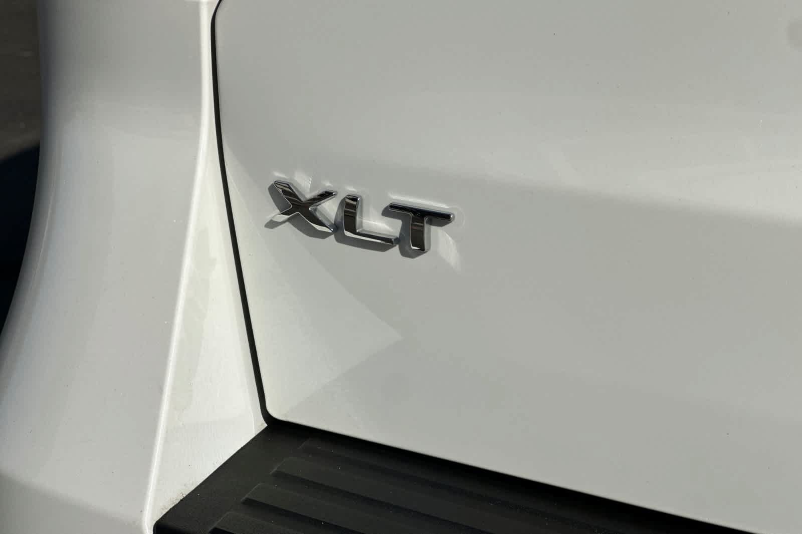 Certified 2023 Ford Expedition XLT RWD image 30