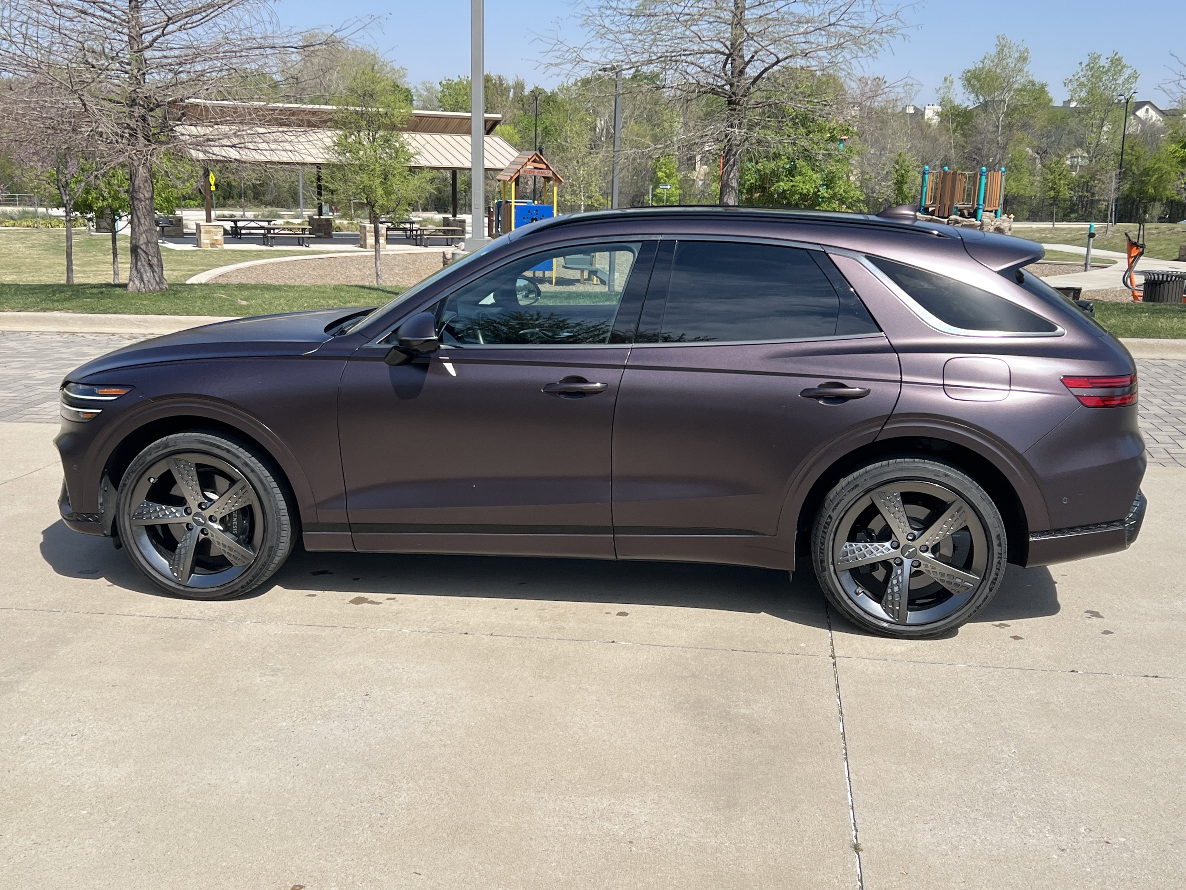 Used 2023 Genesis GV70 2.5T w/ Sport Prestige Package image 7