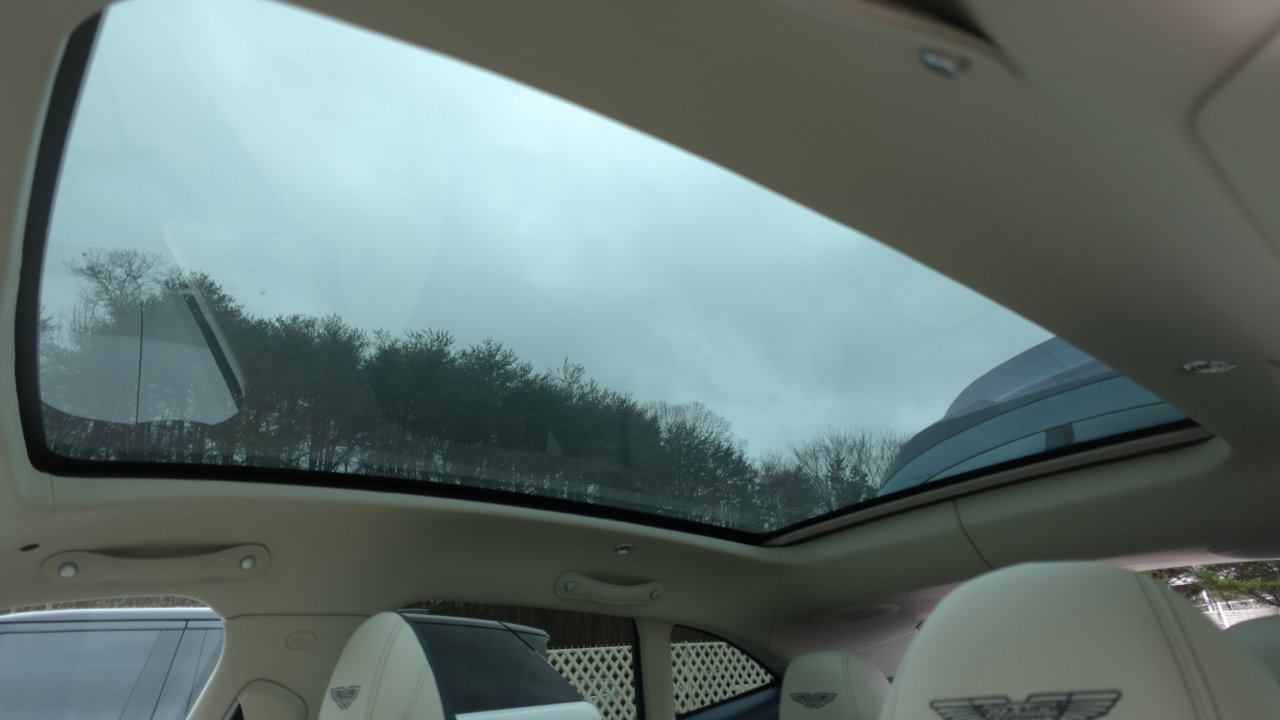 Used 2024 Aston Martin DBX 707 image 14