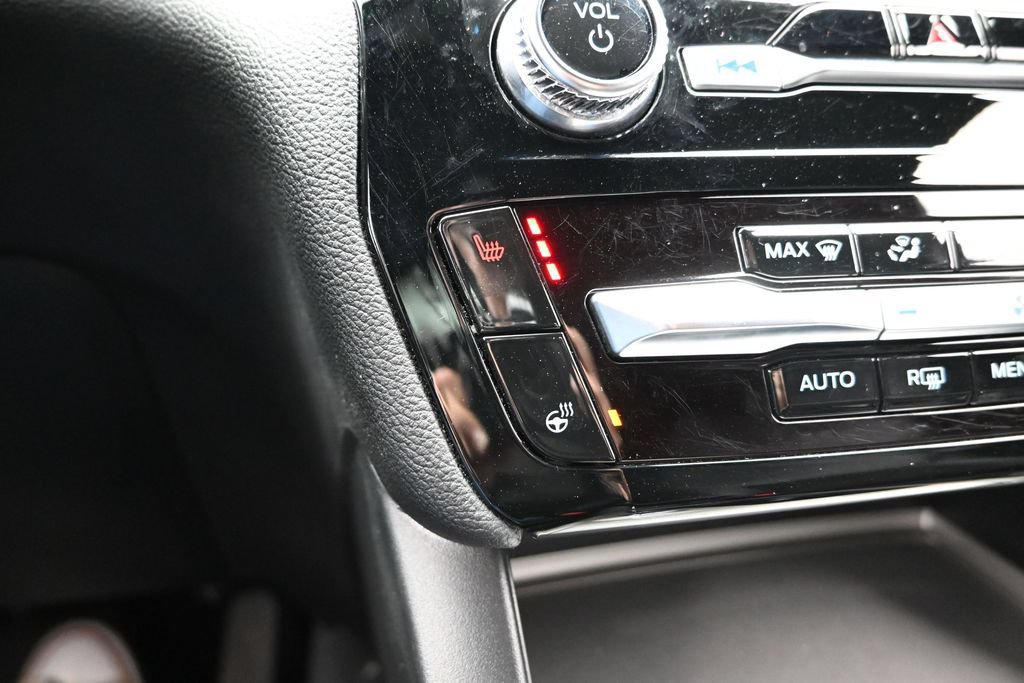 Used 2023 Ford Explorer ST AWD/4WD image 37