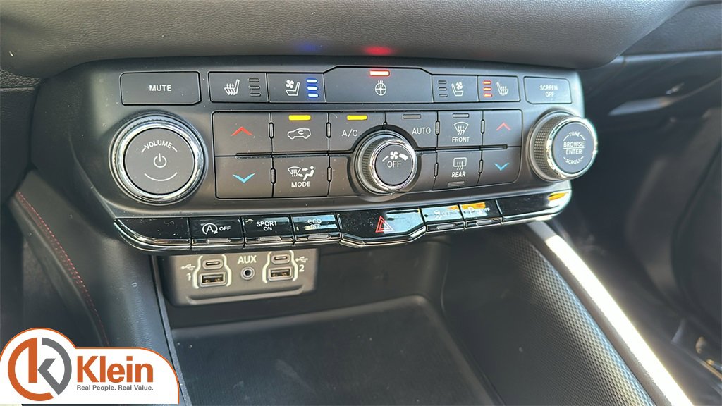 Used 2024 Dodge Durango GT image 22