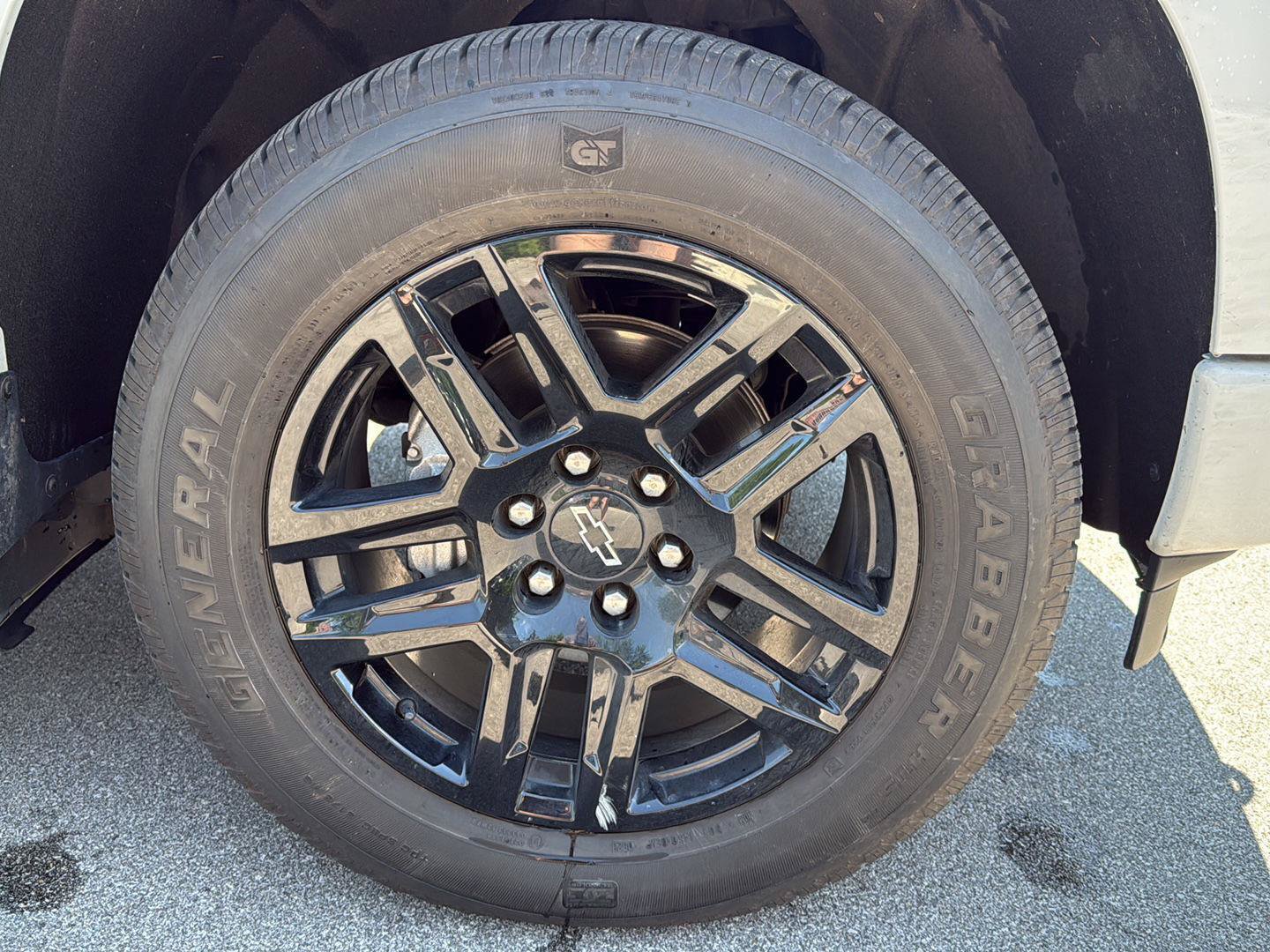 Used 2023 Chevrolet Silverado 1500 RST w/ Protection Package AWD/4WD image 14
