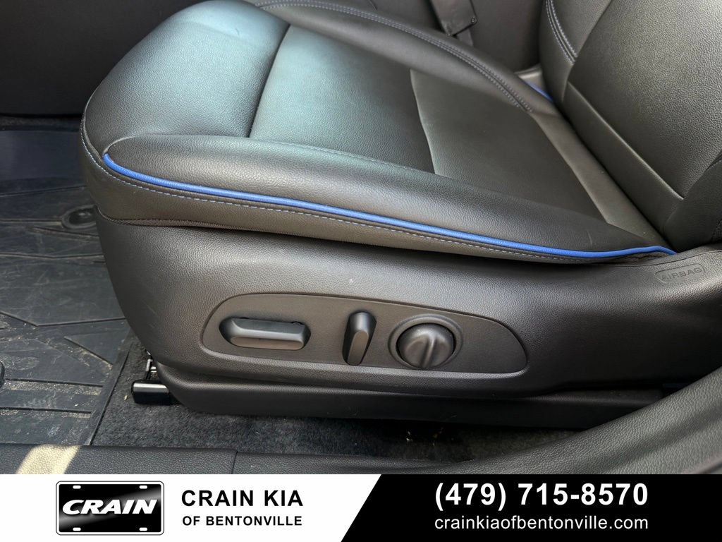 Used 2025 Buick Envista Sport Touring w/ Convenience I Package FWD image 11