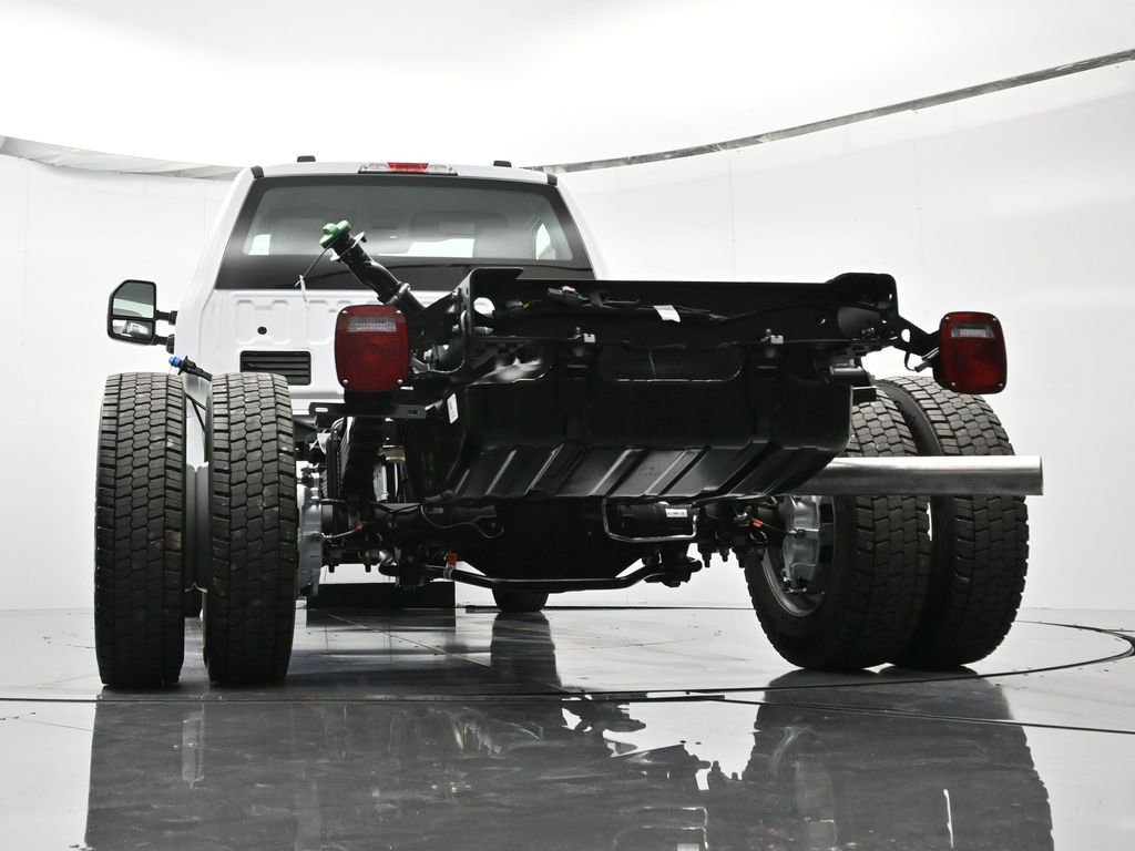 New 2026 Ford F550 4x4 Regular Cab Super Duty image 39