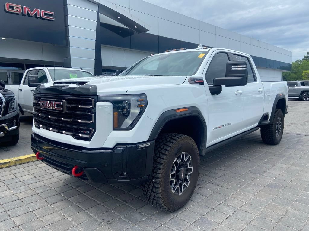Used 2026 GMC Sierra 2500 AT4X AWD/4WD image 3
