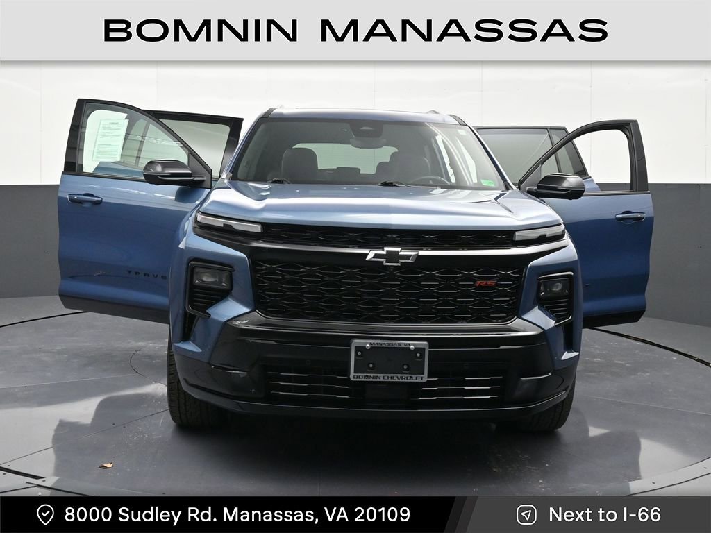 Used 2024 Chevrolet Traverse RS image 31
