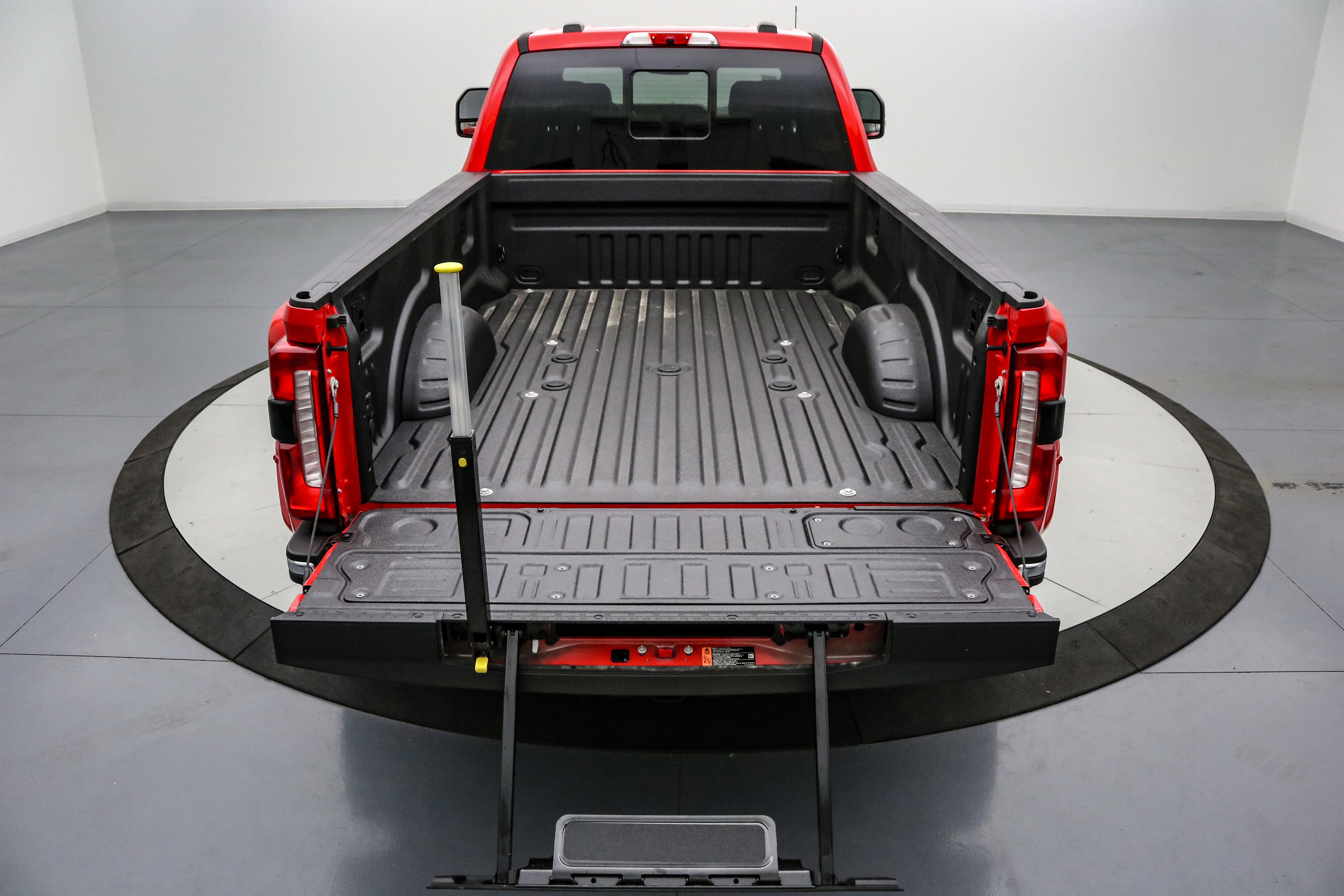 New 2026 Ford F350 Lariat w/ Lariat Premium Package image 6