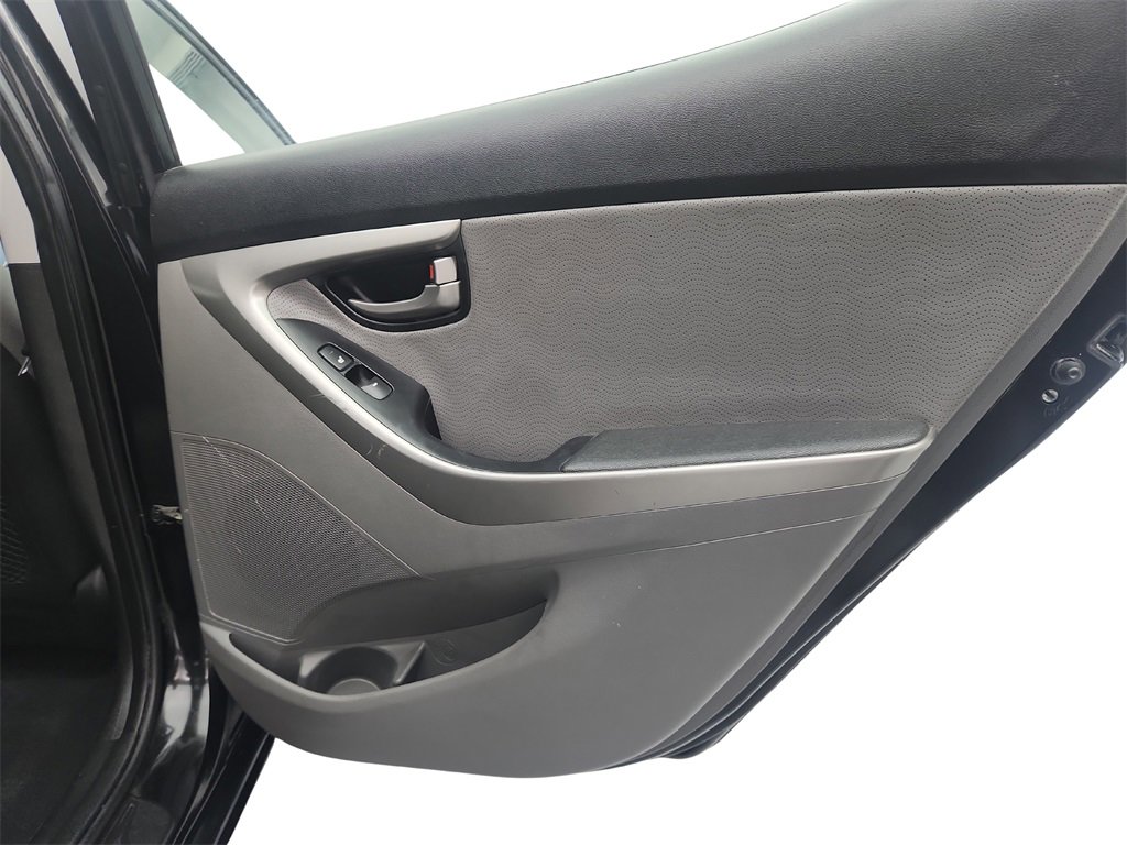 Used 2012 Hyundai Elantra Limited w/ Technology Pkg 5 image 28
