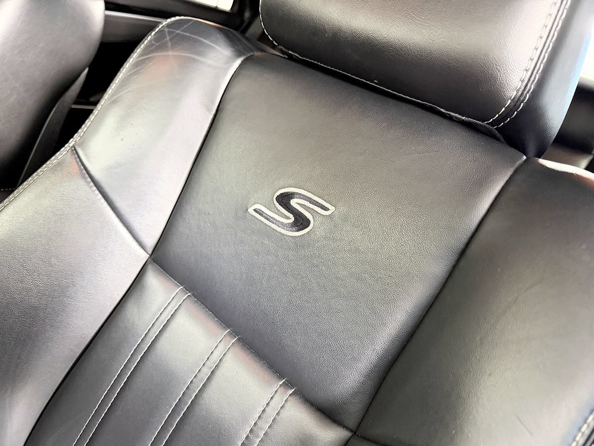 Used 2017 Chrysler 300 S RWD image 30
