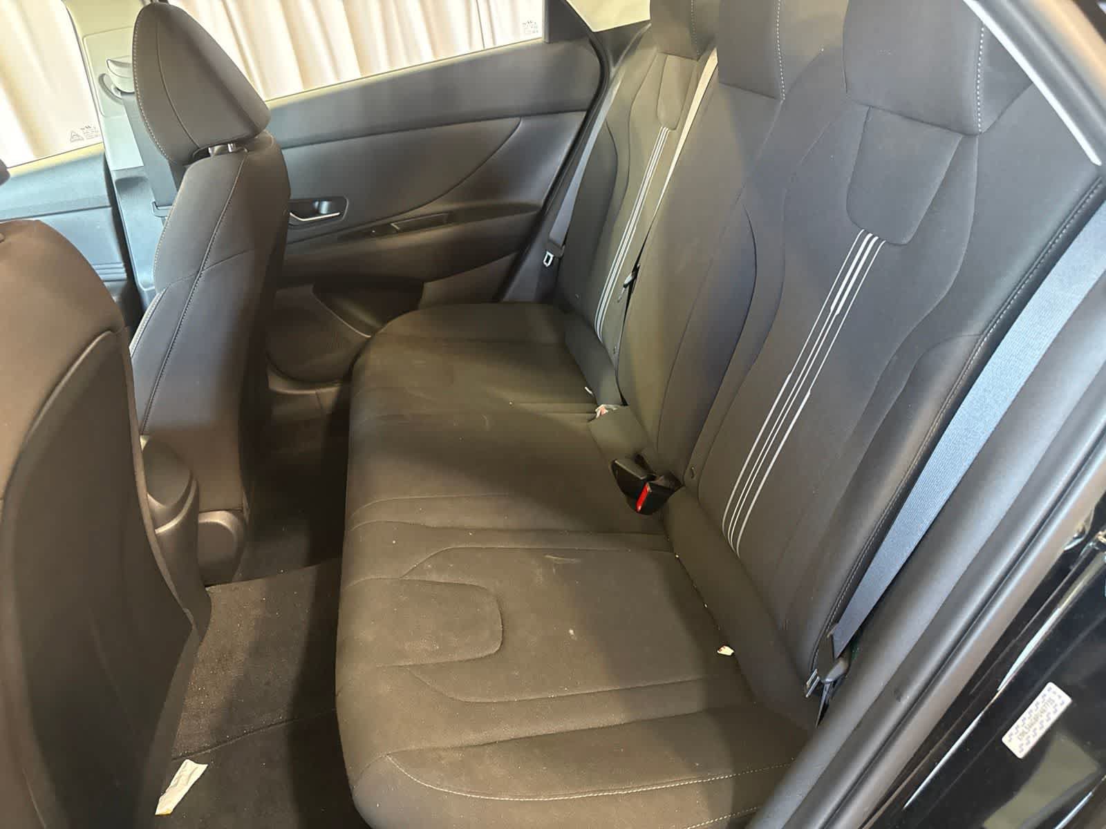 Used 2023 Hyundai Elantra SEL w/ Convenience Package FWD image 15