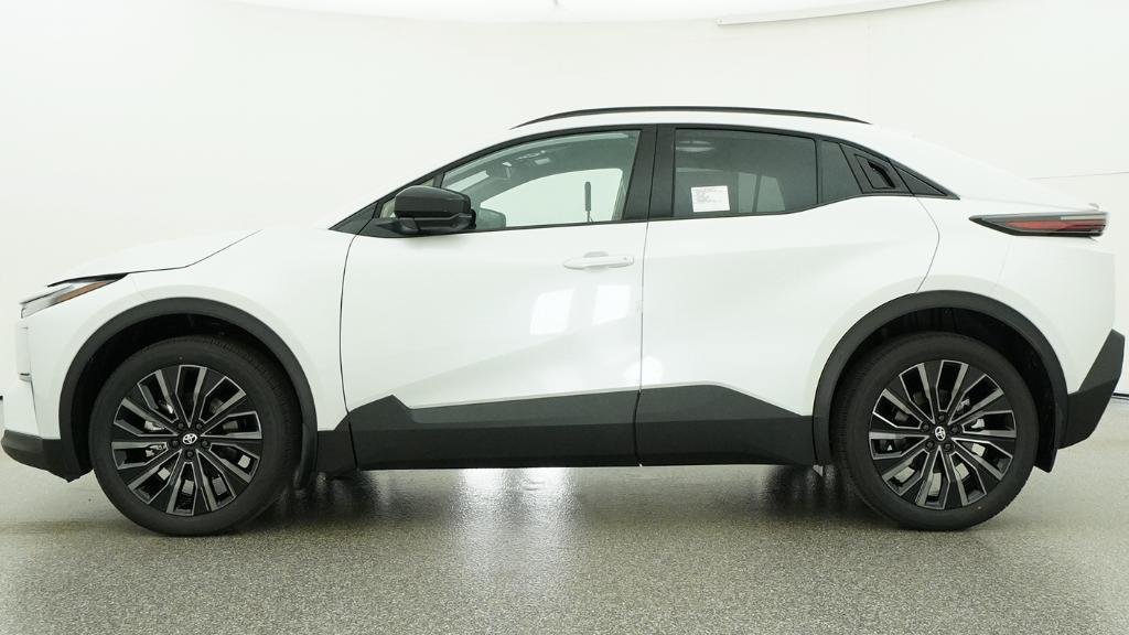 New 2026 Toyota C-HR AWD/4WD image 57