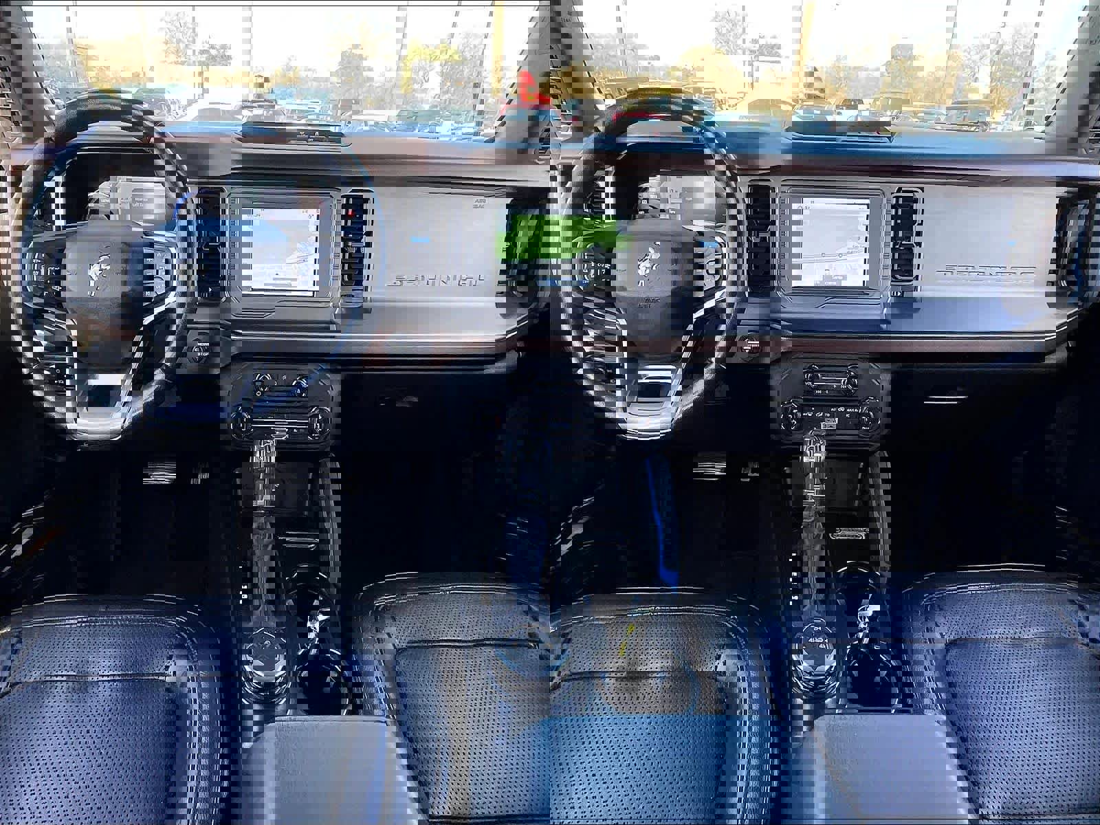 Used 2021 Ford Bronco Outer Banks image 16