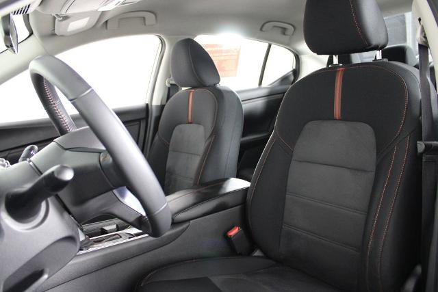 Certified 2024 Nissan Sentra SR FWD image 18