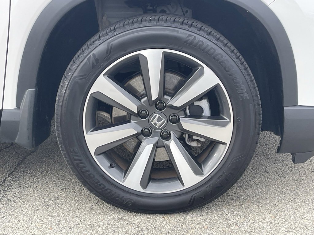 Used 2025 Honda Pilot Elite image 9