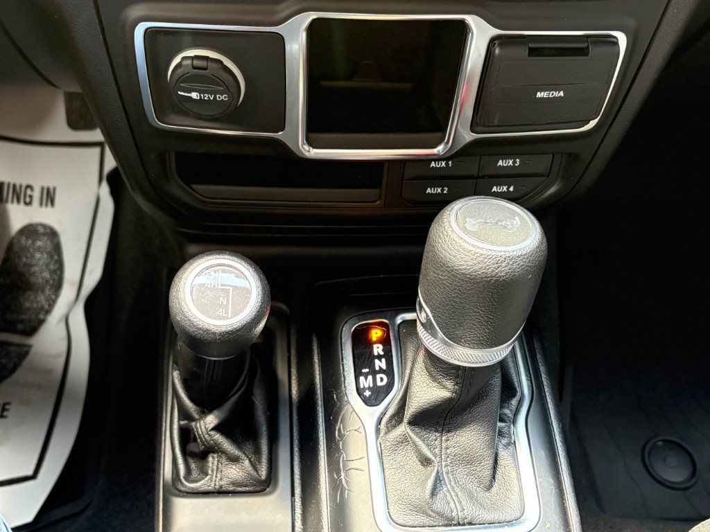 Used 2021 Jeep Wrangler Sport AWD/4WD image 18