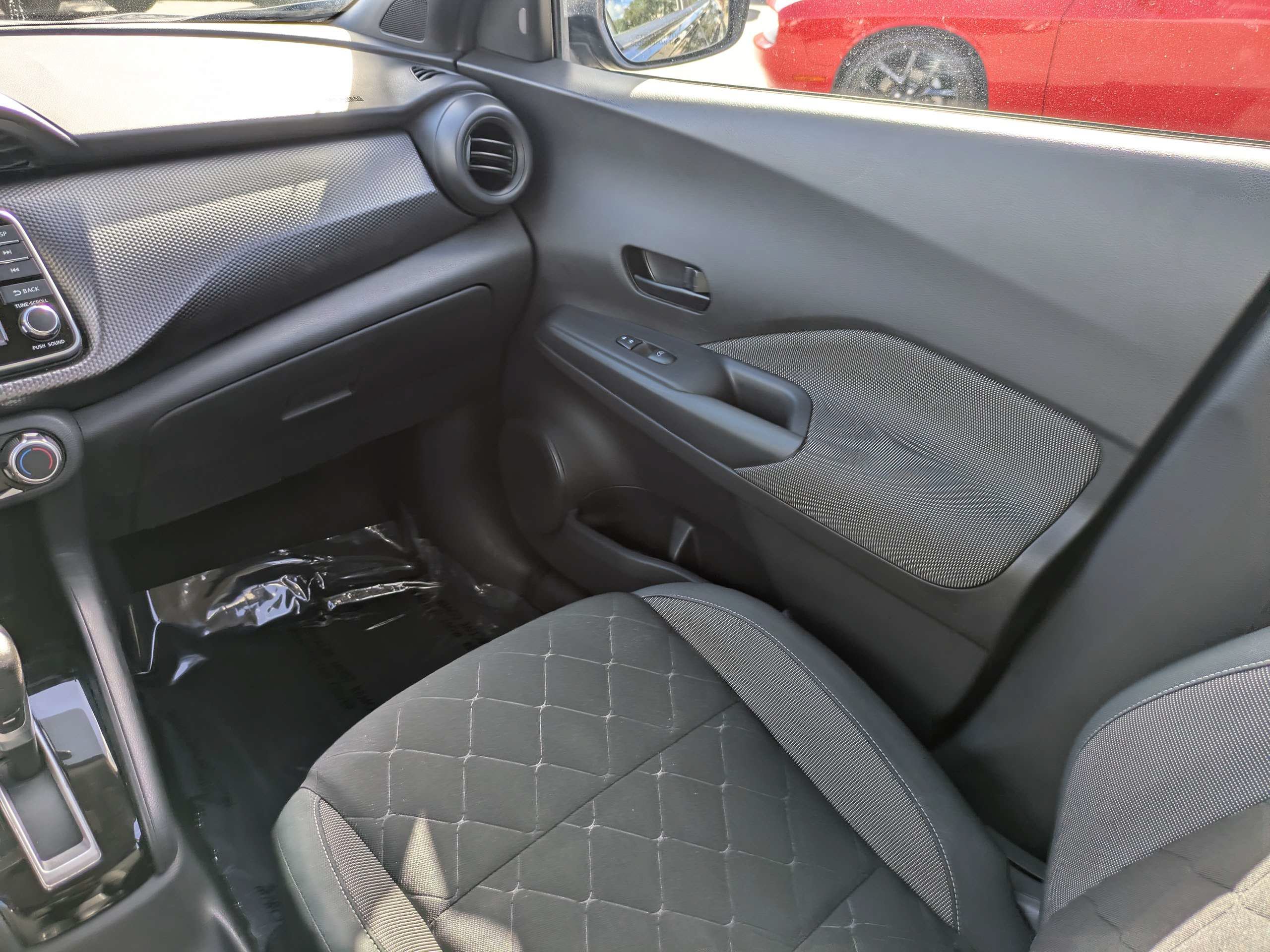Used 2020 Nissan Kicks S FWD image 18