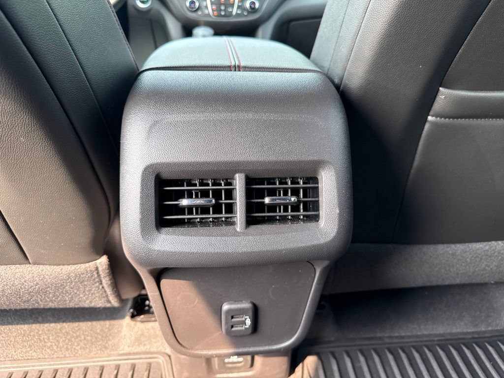 Used 2024 Chevrolet Equinox RS w/ RS Leather Package AWD/4WD image 19