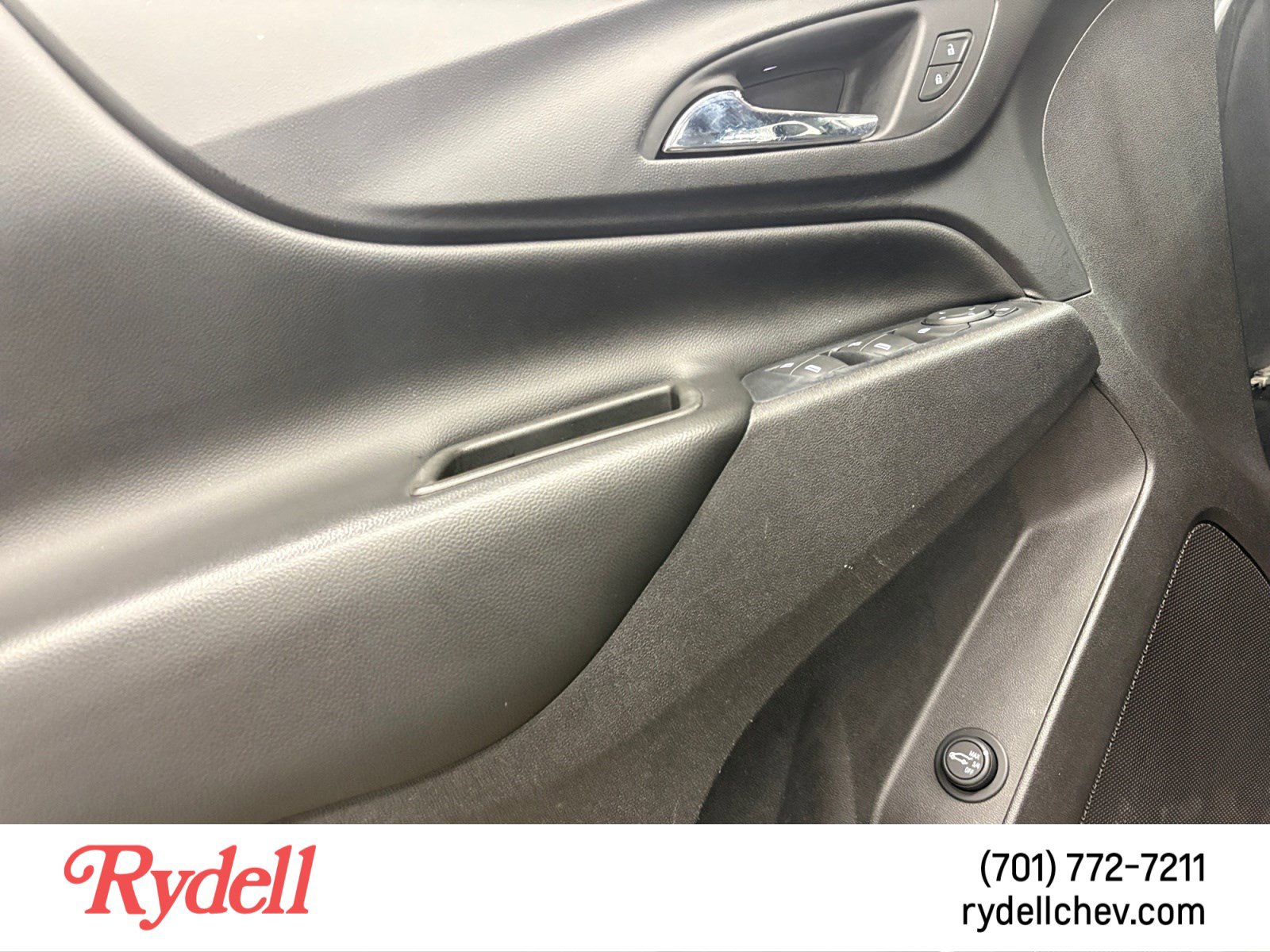 Used 2019 Chevrolet Equinox LT AWD/4WD image 11