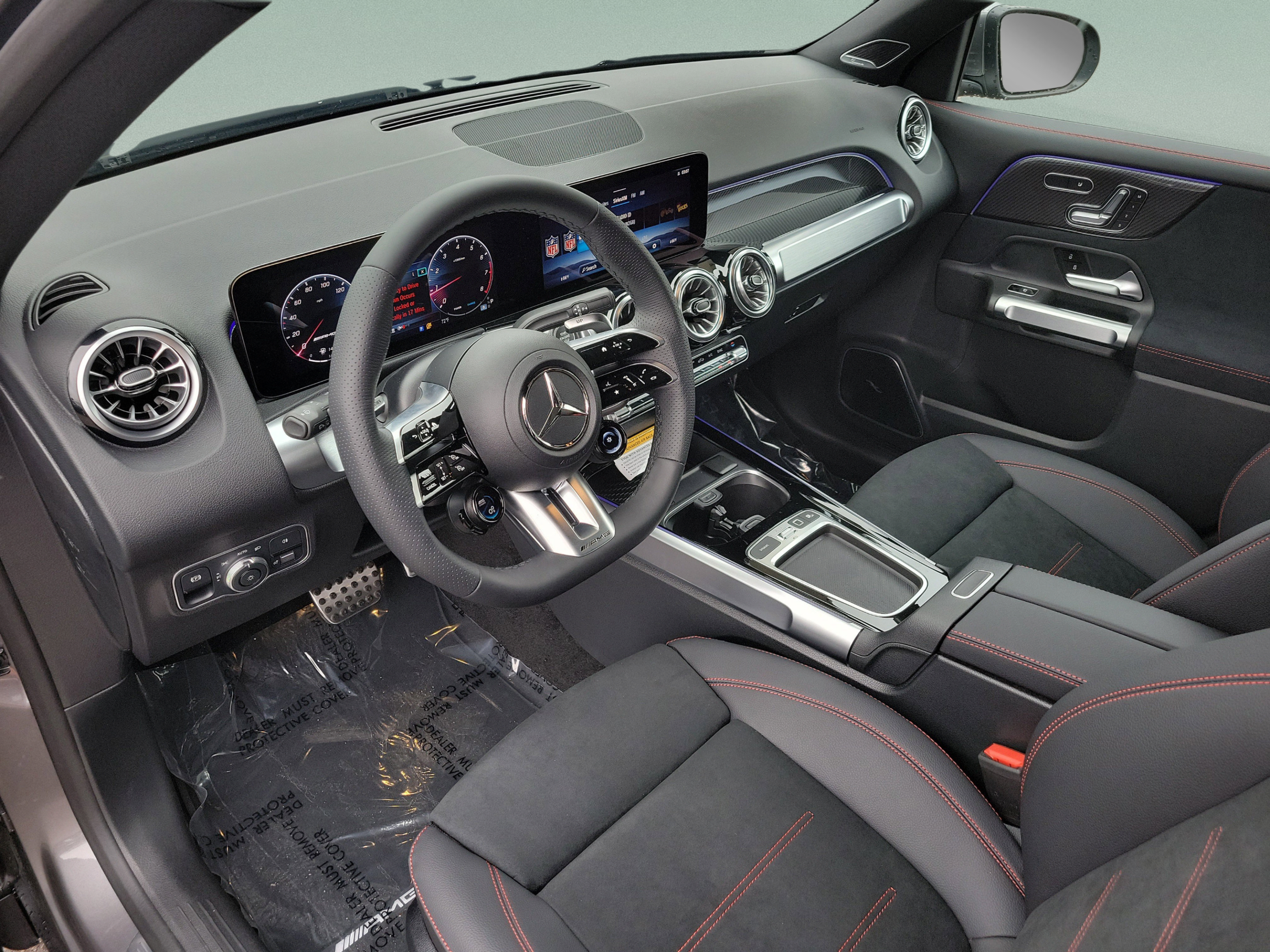 Certified 2026 Mercedes-Benz GLB 35 AMG 4MATIC image 17