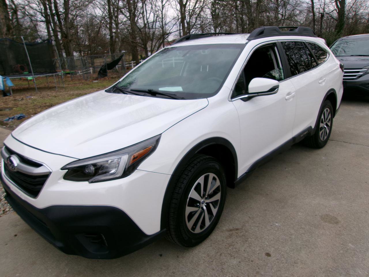 Used 2021 Subaru Outback Premium image 4