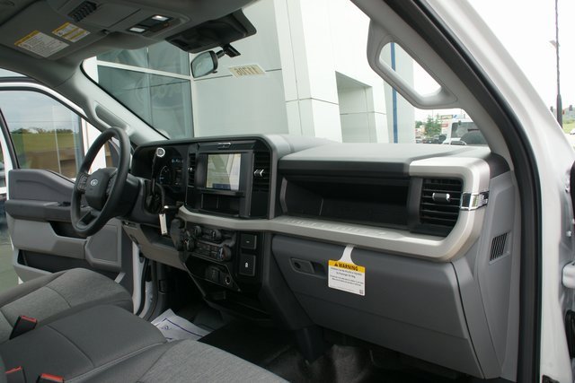 New 2026 Ford F250 XL image 30