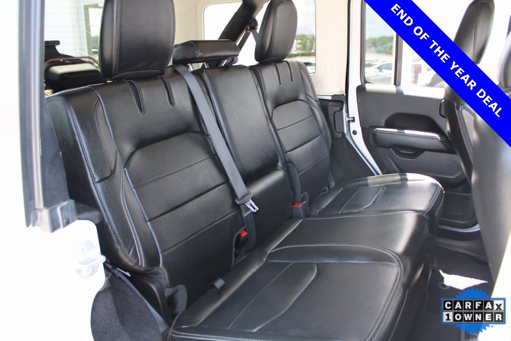 Used 2022 Jeep Wrangler Unlimited Sahara w/ Cold Weather Group image 24