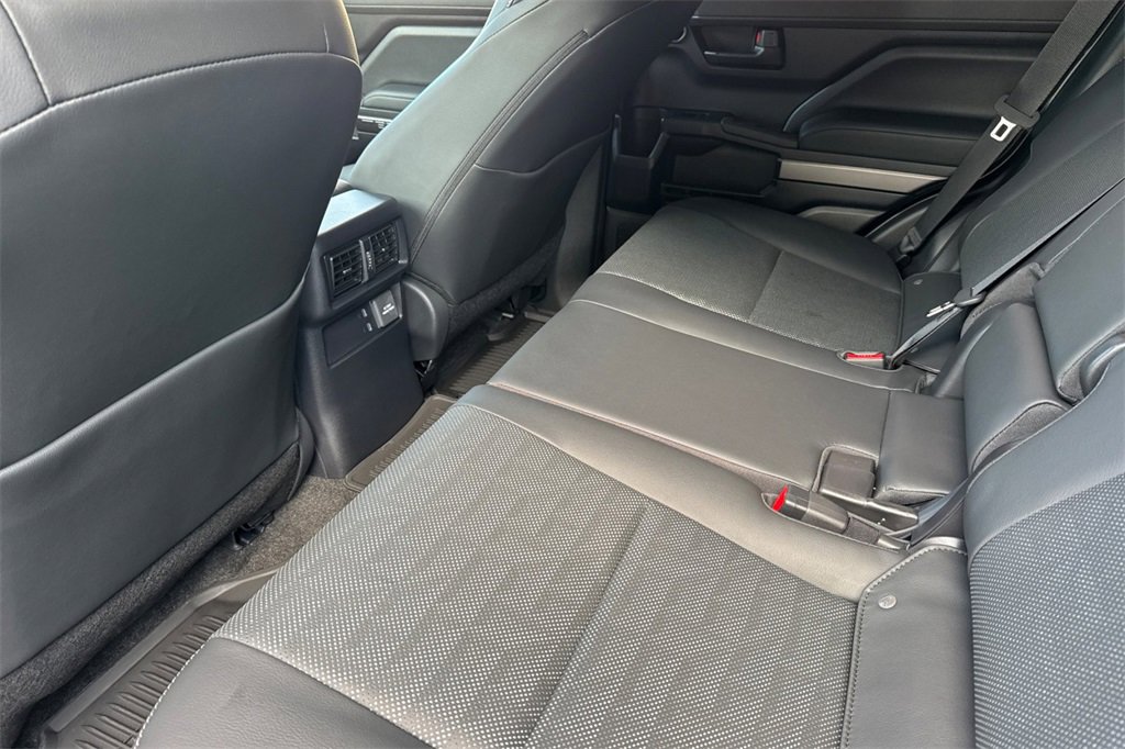 Used 2025 Toyota 4Runner TRD Off-Road Premium image 13