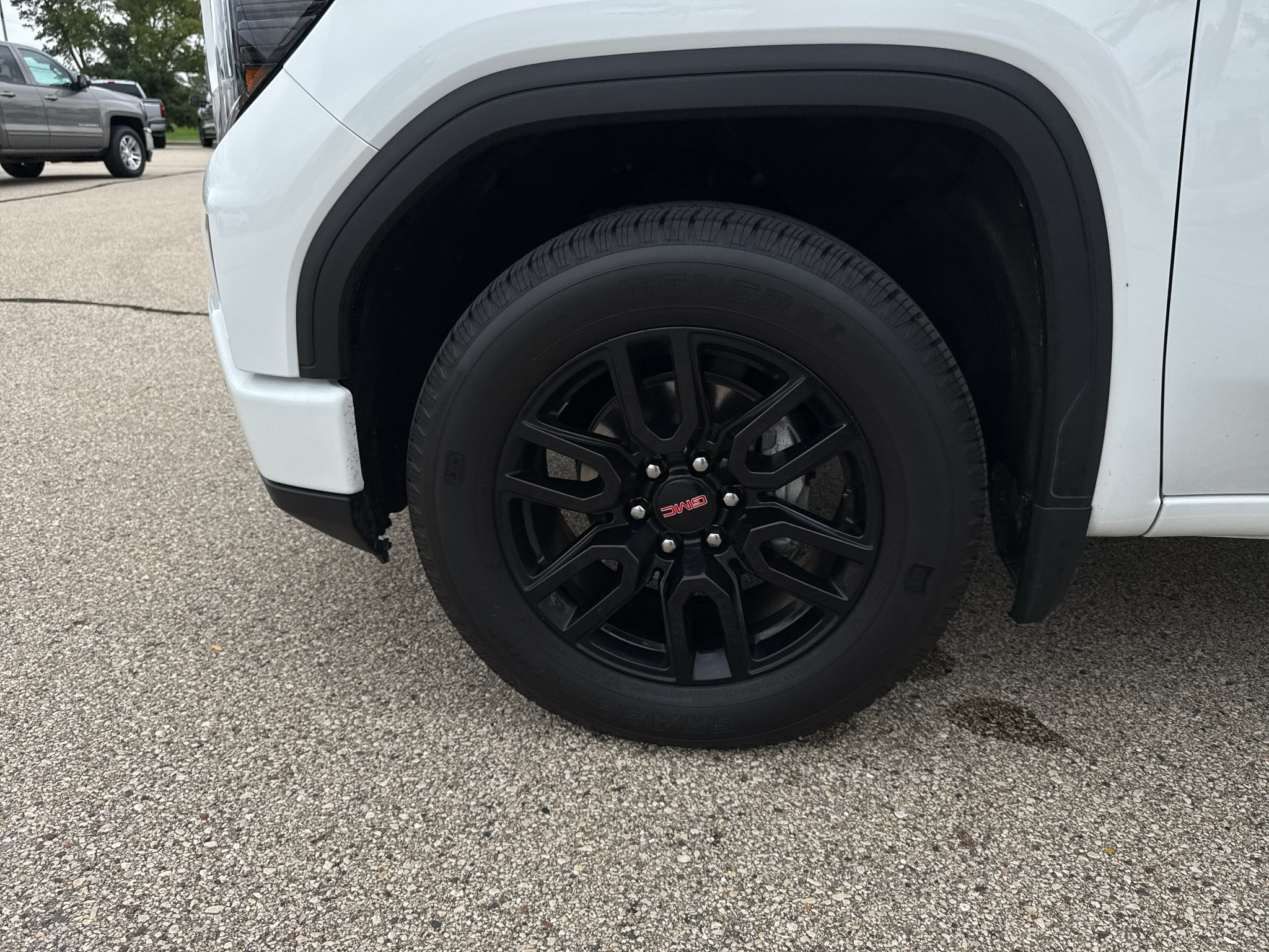 Used 2024 GMC Sierra 1500 Pro w/ Graphite Edition AWD/4WD image 7