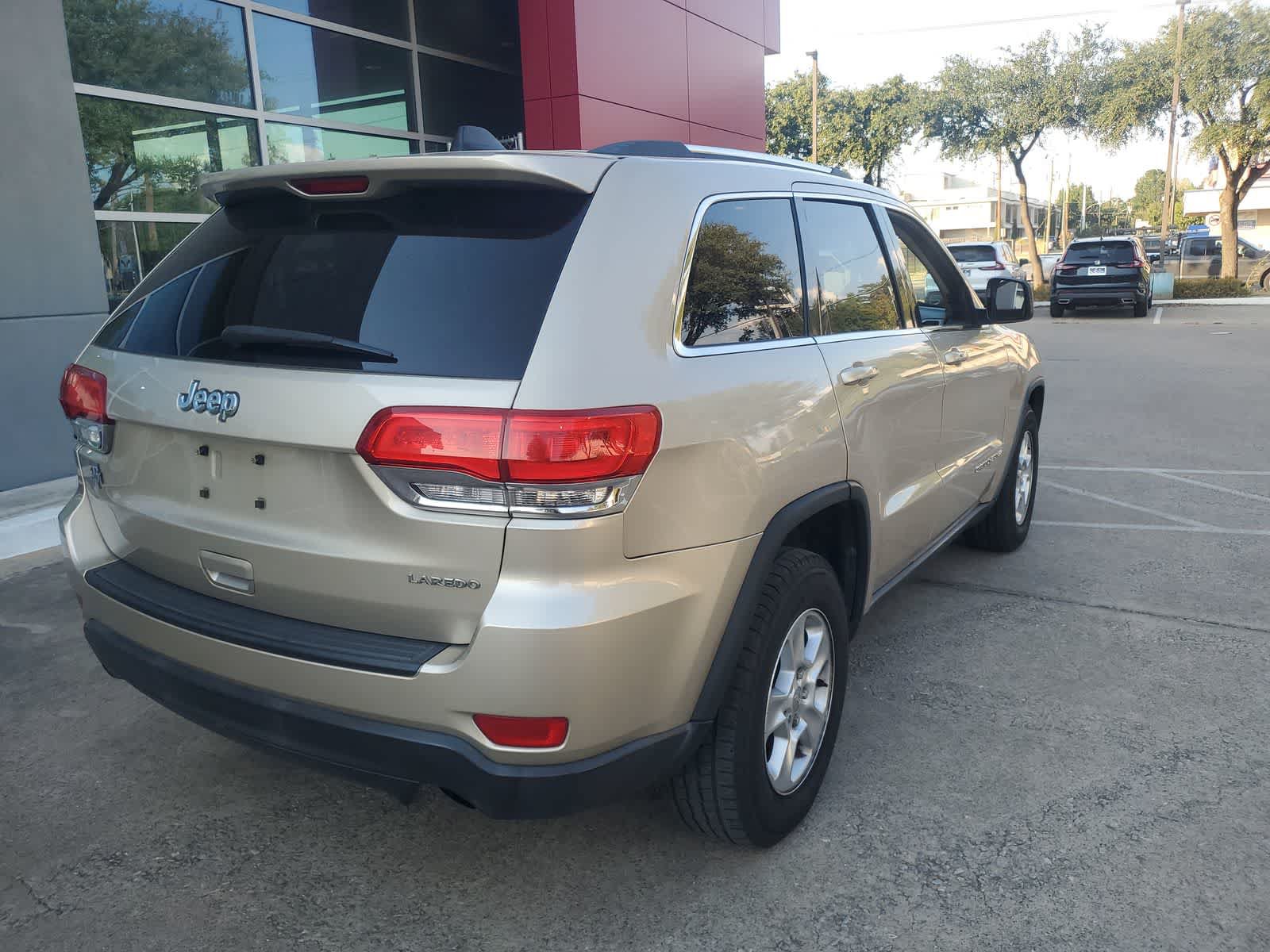 Used 2014 Jeep Grand Cherokee Laredo w/ Quick Order Package 23E RWD image 6