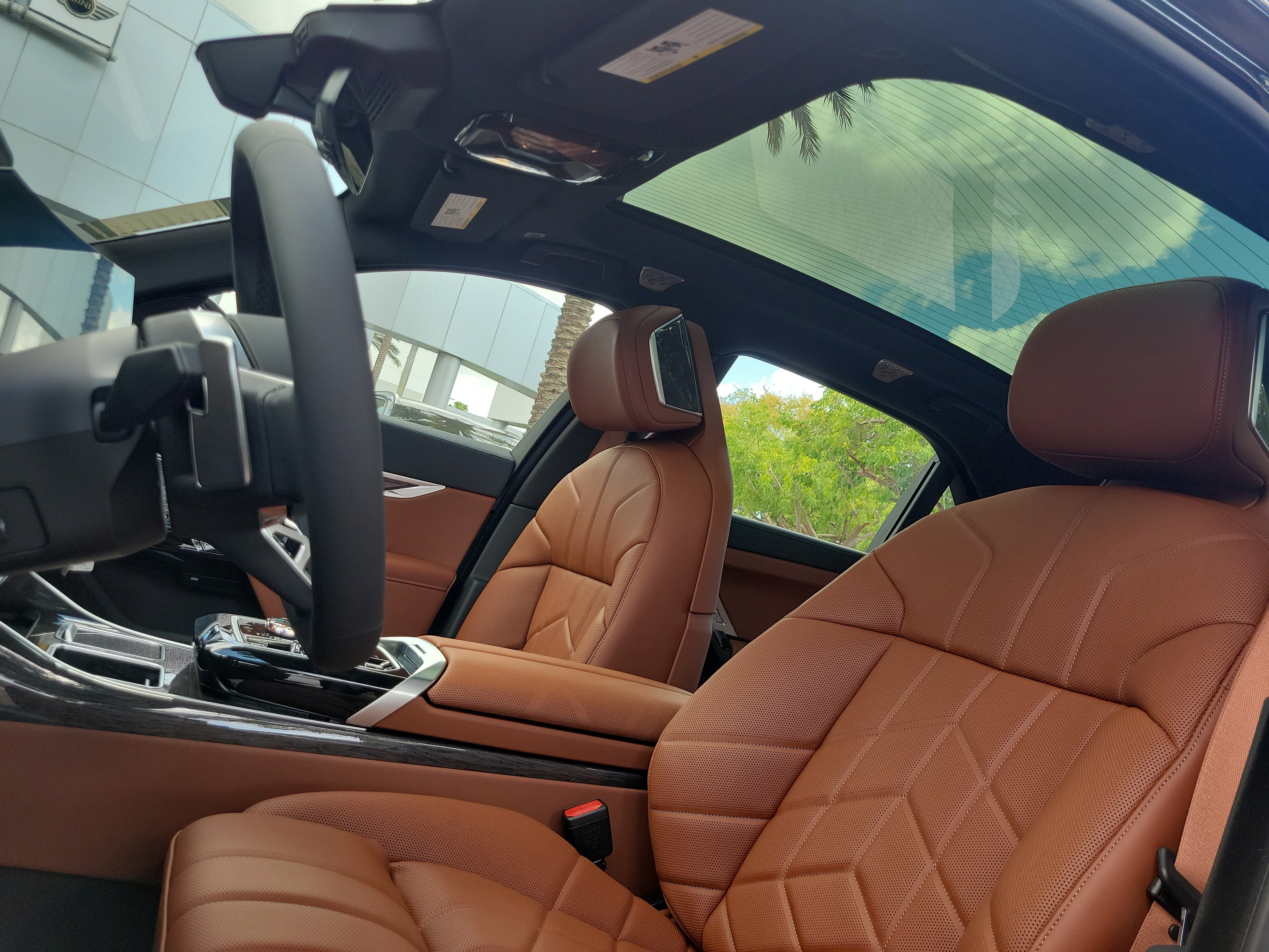 New 2026 BMW 760i xDrive w/ Executive Package AWD/4WD image 22