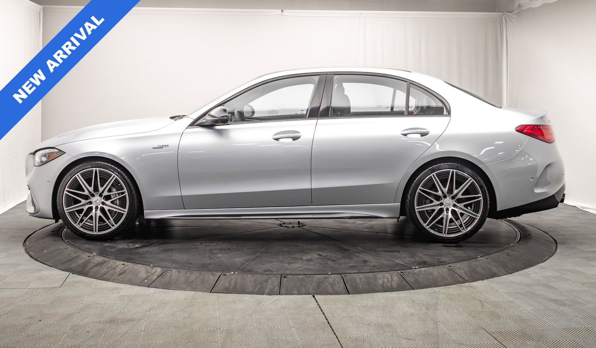 Used 2024 Mercedes-Benz C 43 AMG 4MATIC Sedan image 7