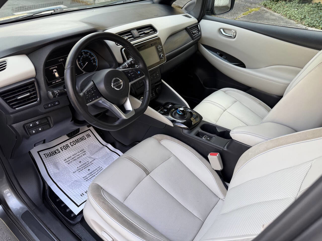 Used 2018 Nissan Leaf SL w/ SL Technology Package image 12