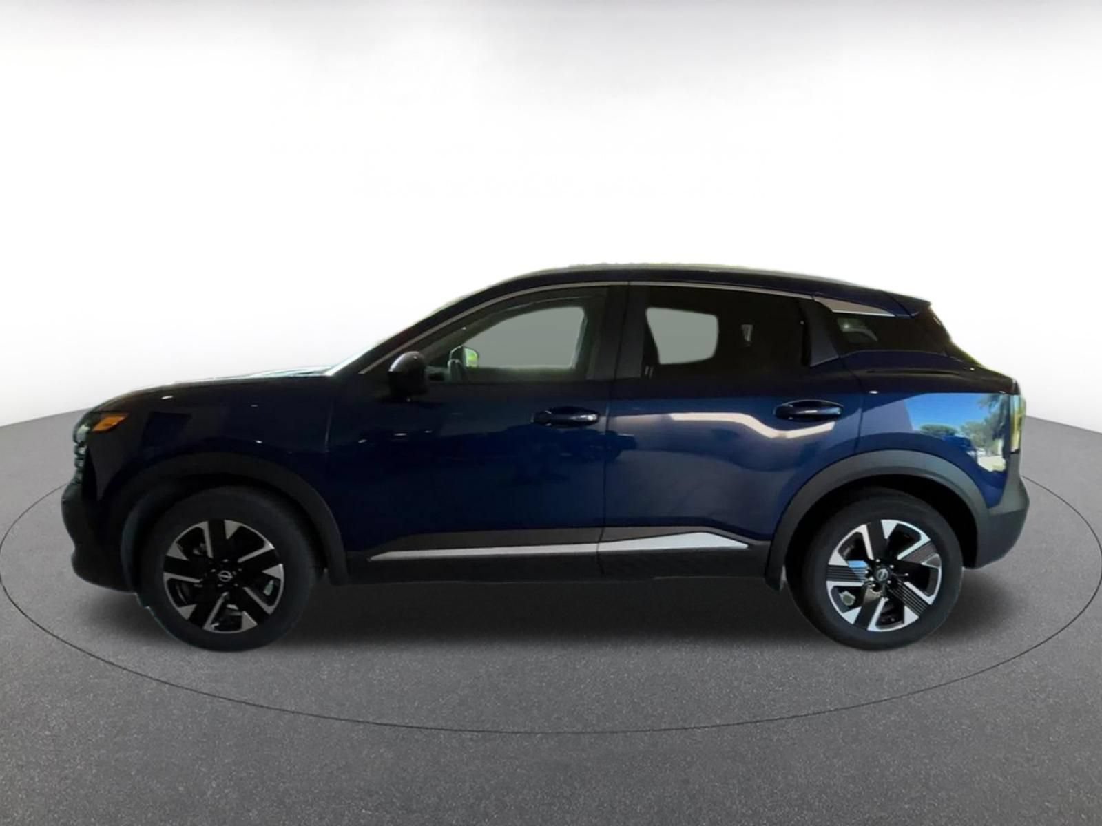 Used 2026 Nissan Kicks SV w/ Cold Weather Package AWD/4WD image 9