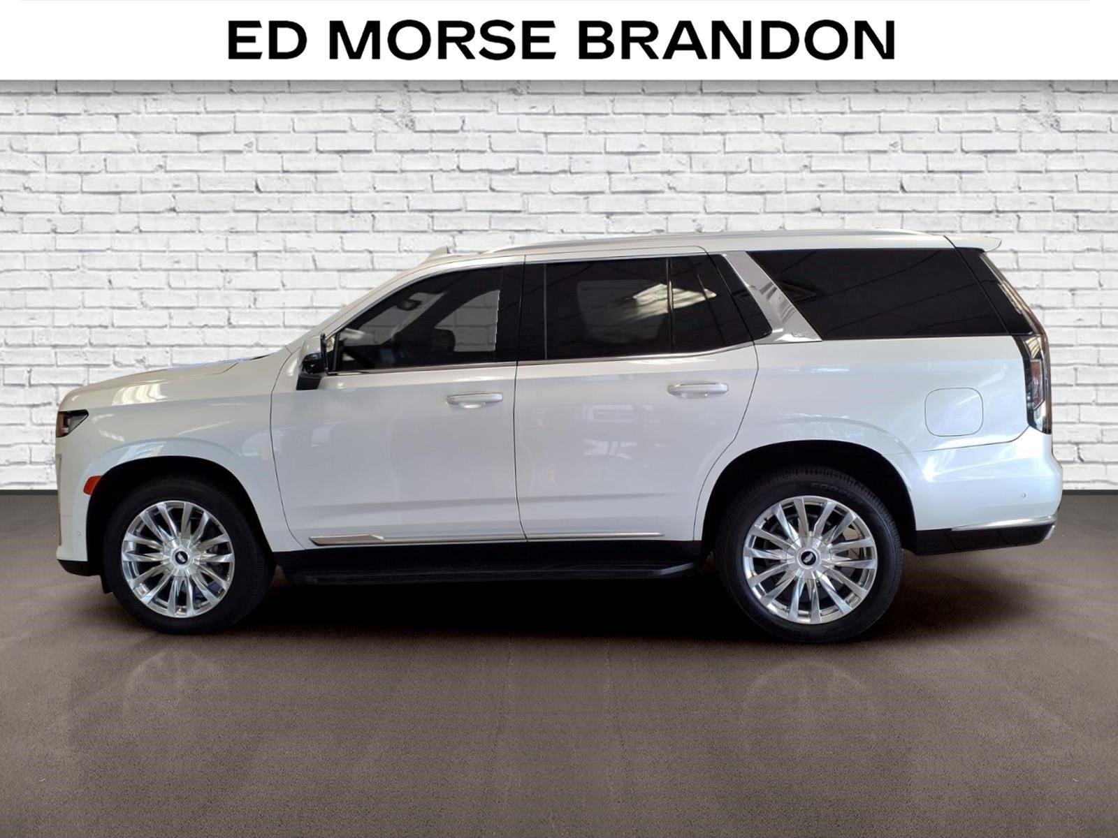 Certified 2023 Cadillac Escalade Premium Luxury w/ Performance Package AWD/4WD image 2