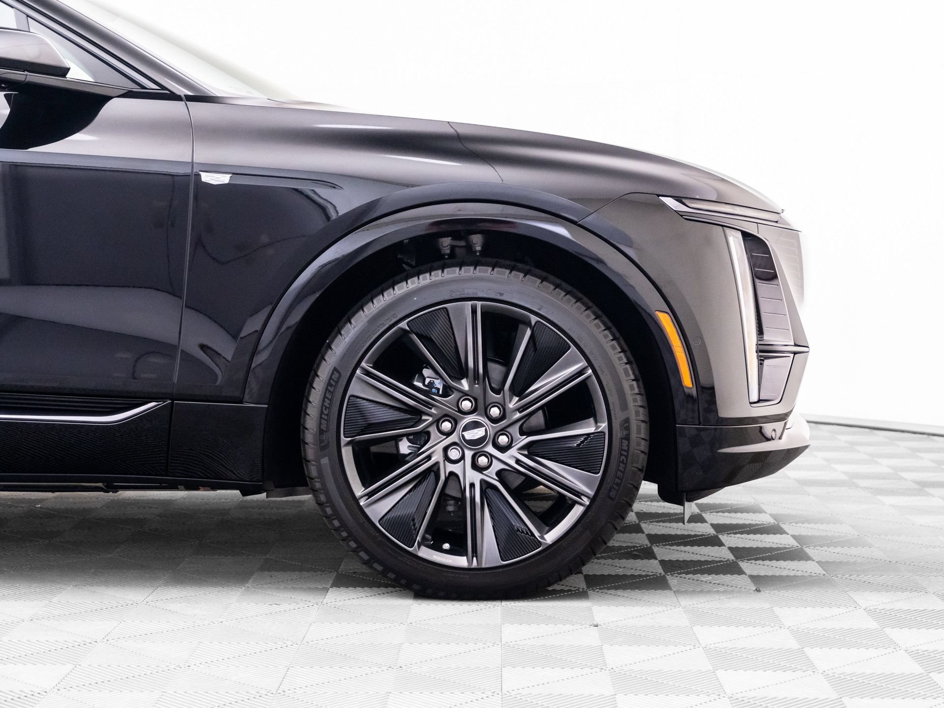 New 2026 Cadillac Lyriq Signature Sport w/ Nappa Leather Package AWD/4WD image 31