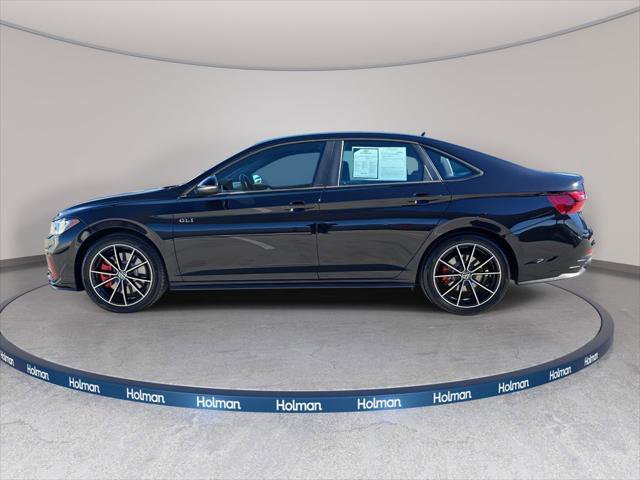 Used 2025 Volkswagen Jetta GLI Autobahn FWD image 9